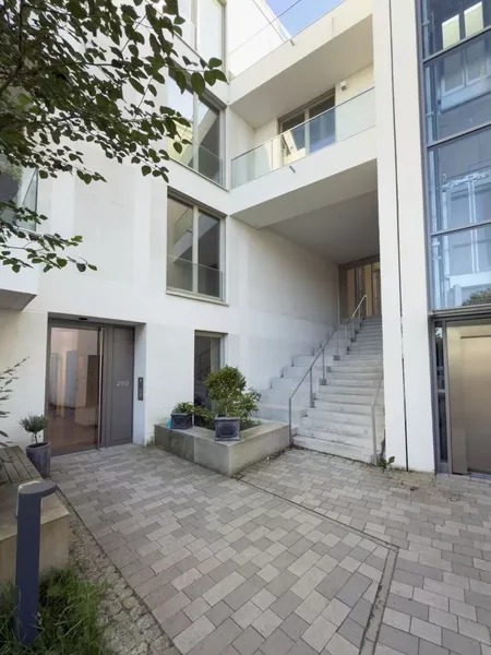 Familien Wohnung mit riesen Garten — photo 1